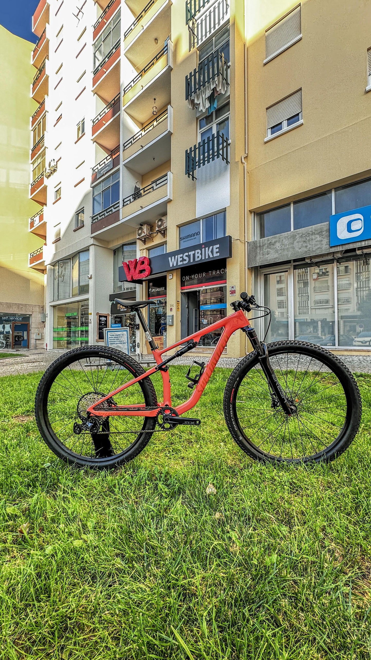 BICICLETA SPECIALIZED EPIC COMP CARBON (S)