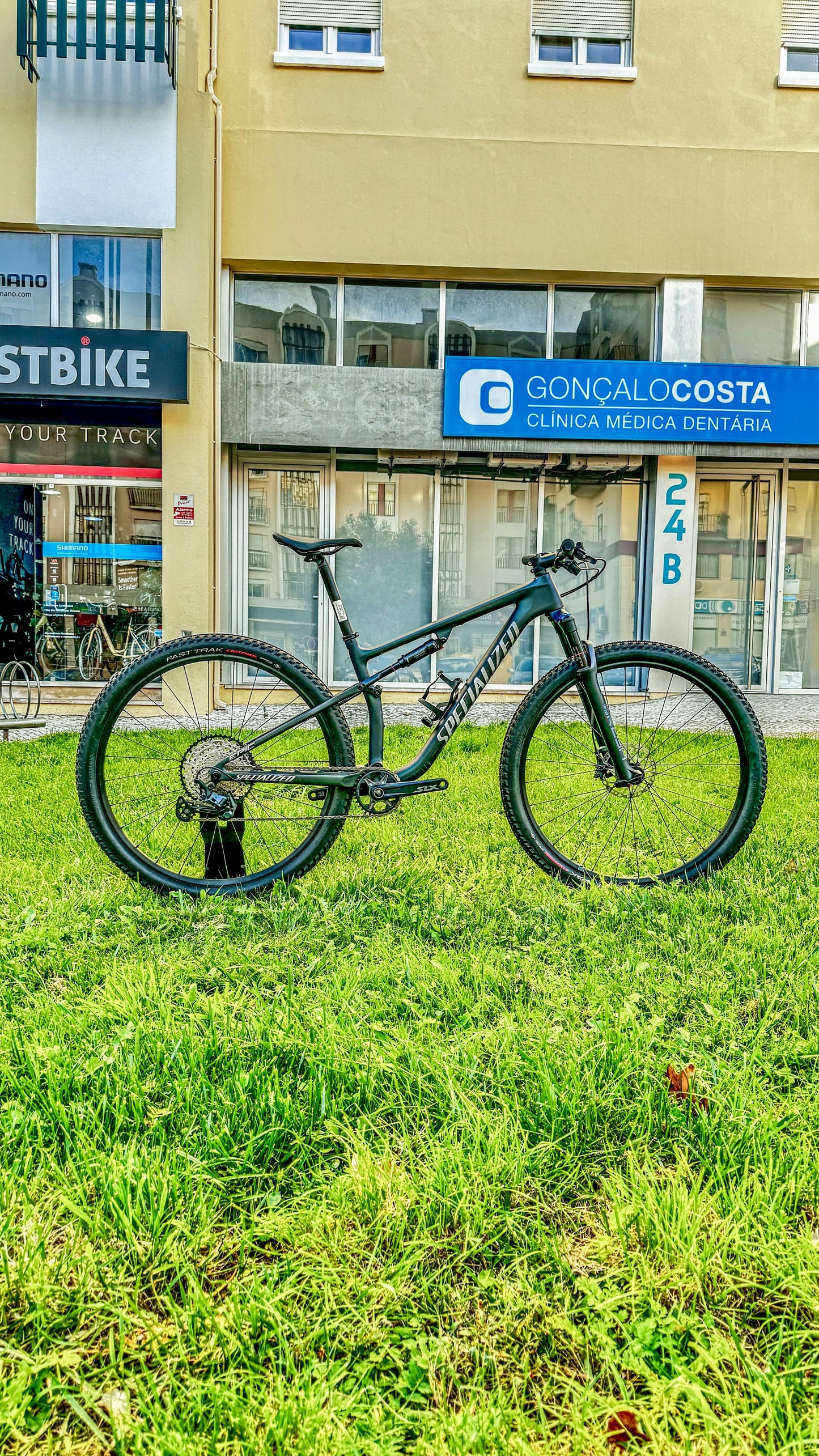 BICICLETA SPECIALIZED EPIC COMP CARBON (M)