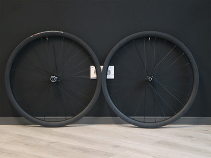 RODAS SHIMANO ULTEGRA C36 TUBELESS (PAR)