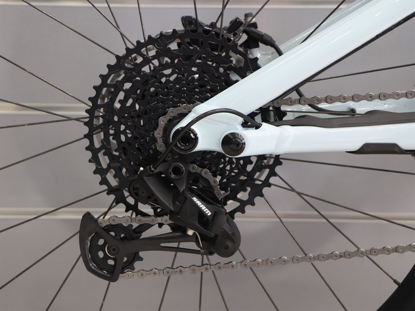BICICLETA SPECIALIZED TURBO LEVO ALLOY (S3)