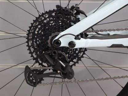 BICICLETA SPECIALIZED TURBO LEVO ALLOY (S3)