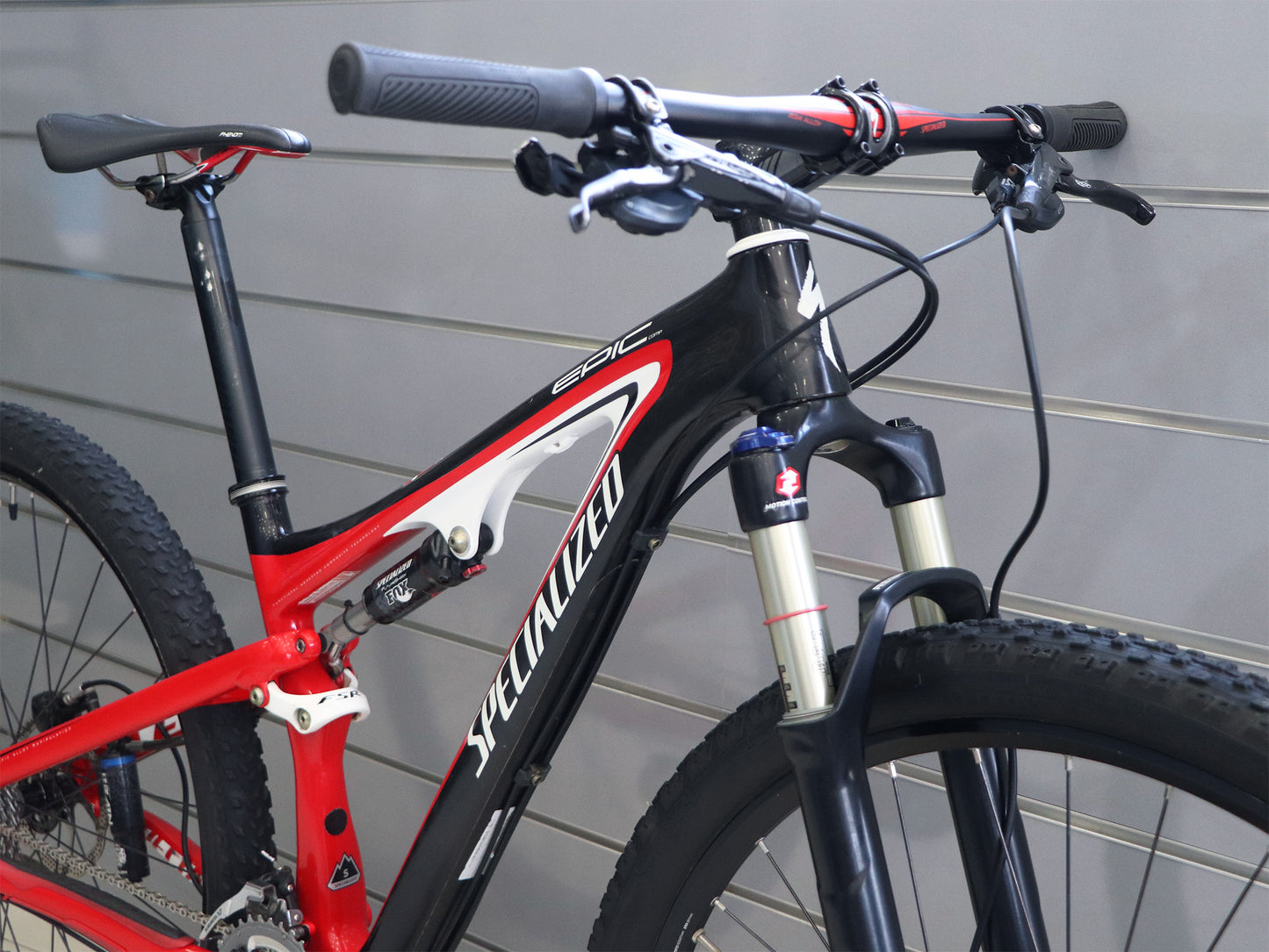 BICICLETA SPECIALIZED EPIC COMP CARBON (S)