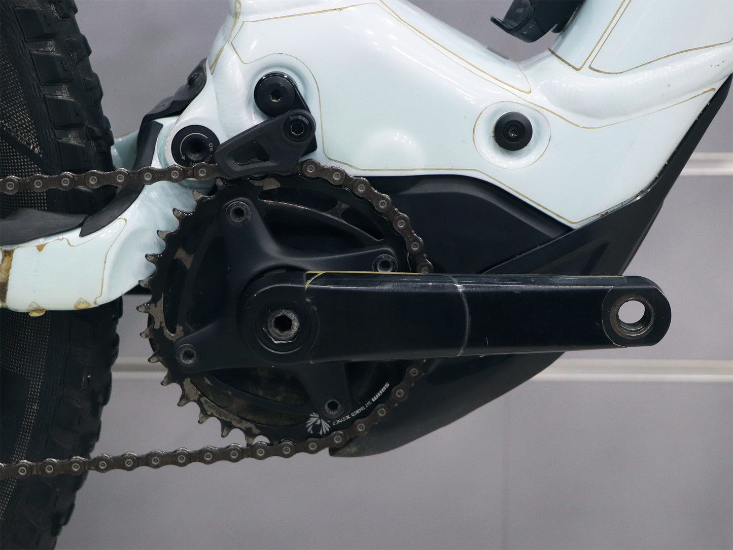 BICICLETA SPECIALIZED TURBO LEVO ALLOY (S3)