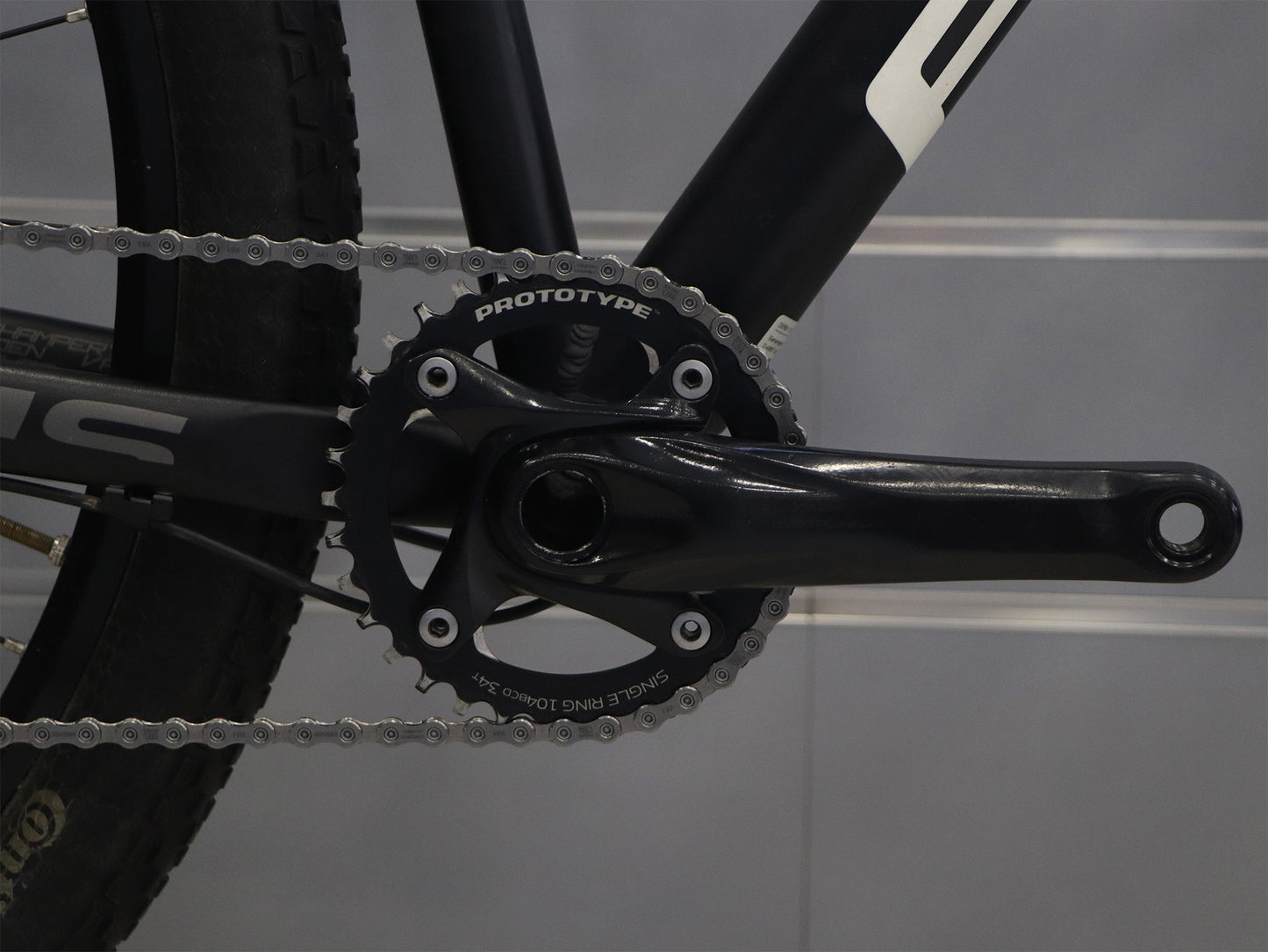 BICICLETA FOCUS BLACK FOREST 29R 4.0 (M)