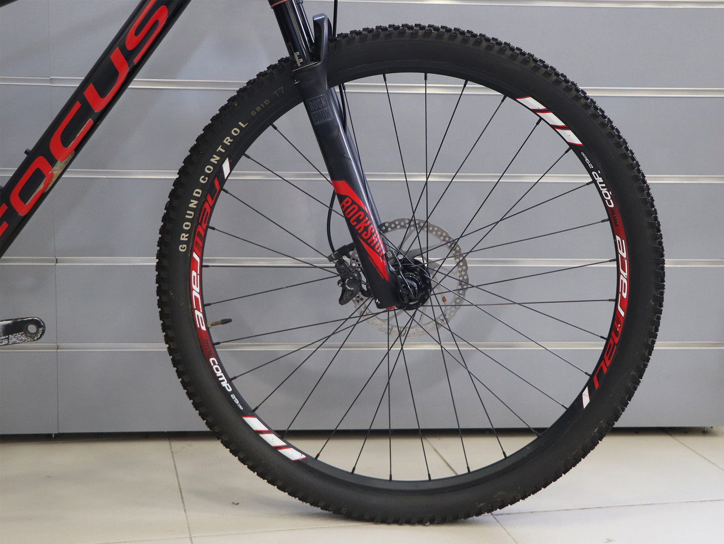 BICICLETA FOCUS RAVEN EVO 29 (M)
