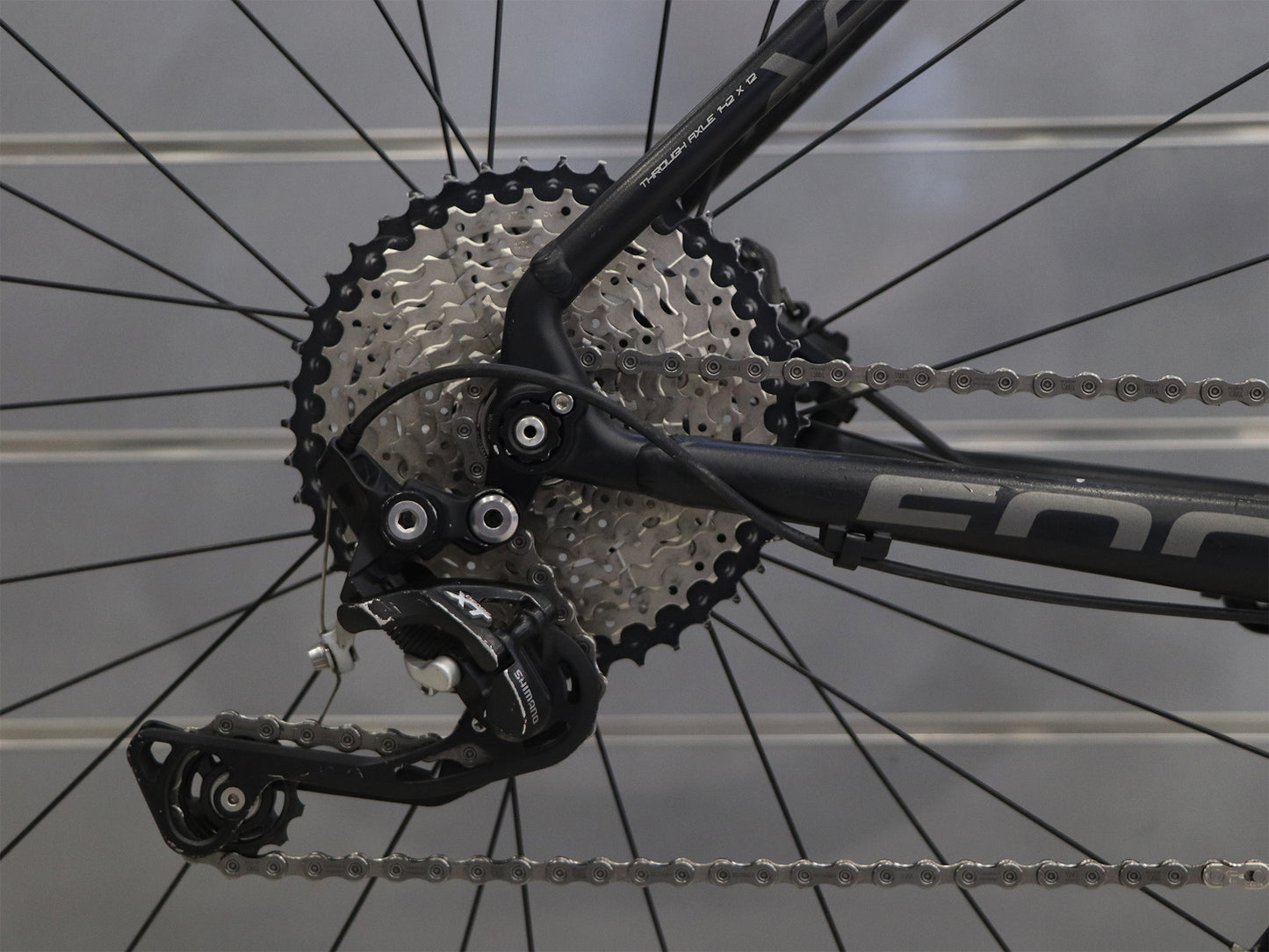 BICICLETA FOCUS BLACK FOREST 29R 4.0 (M)