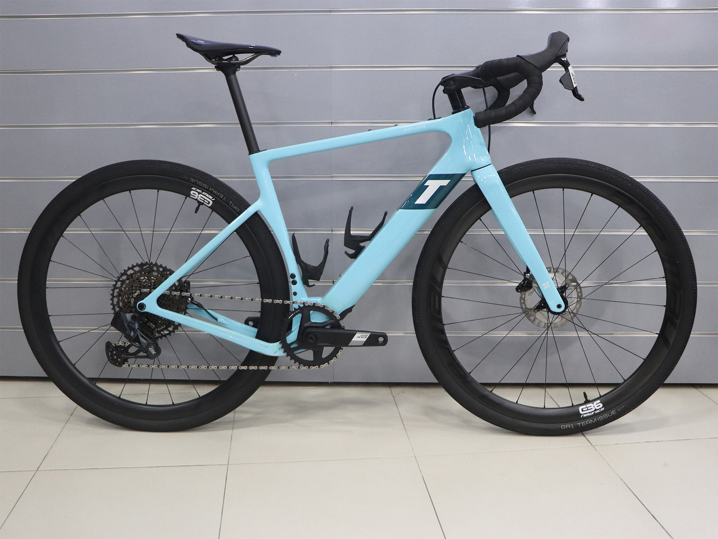 BICICLETA 3T EXPLORO ULTRA APEX (52)