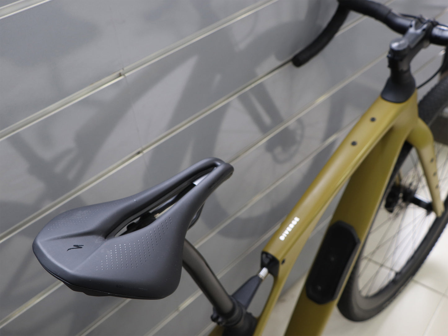 BICICLETA SPECIALIZED DIVERGE STR EXPERT (52)